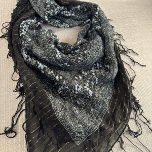 Large Square Black Scarf w/ Gold Metallic Stripes Lightweight Fringe Blue Floral